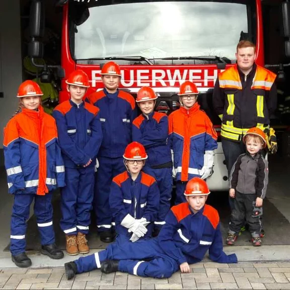 Jugendgruppe JFW 2017.JPG